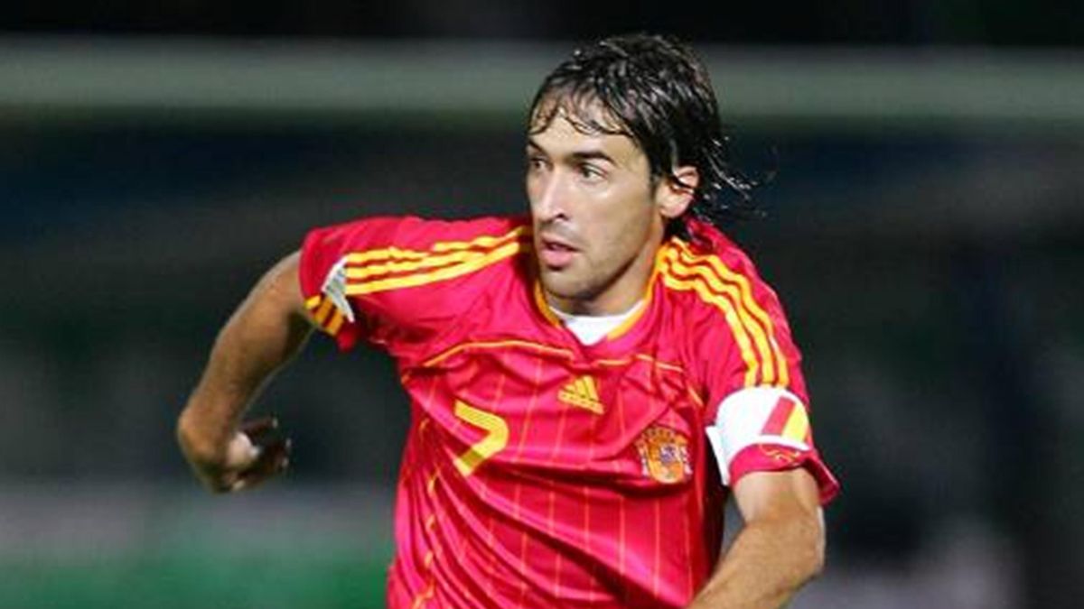 striker spanyol terbaik